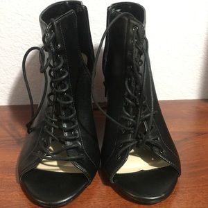 Torrid 11W lace up wedges